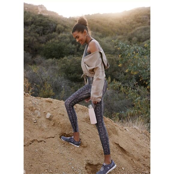 Anthropologie Saturday Sunday Faux Wrap Cinched Waist Sharon Hoodie - Picture 3 of 16